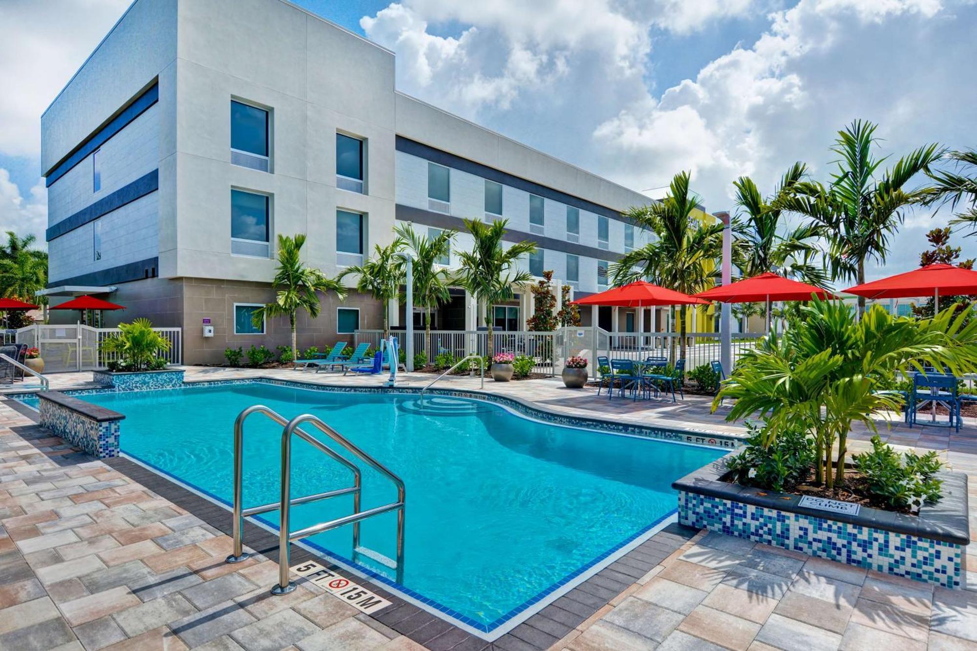 Home2 Suites By Hilton Naples I-75 Pine Ridge Road מראה חיצוני תמונה