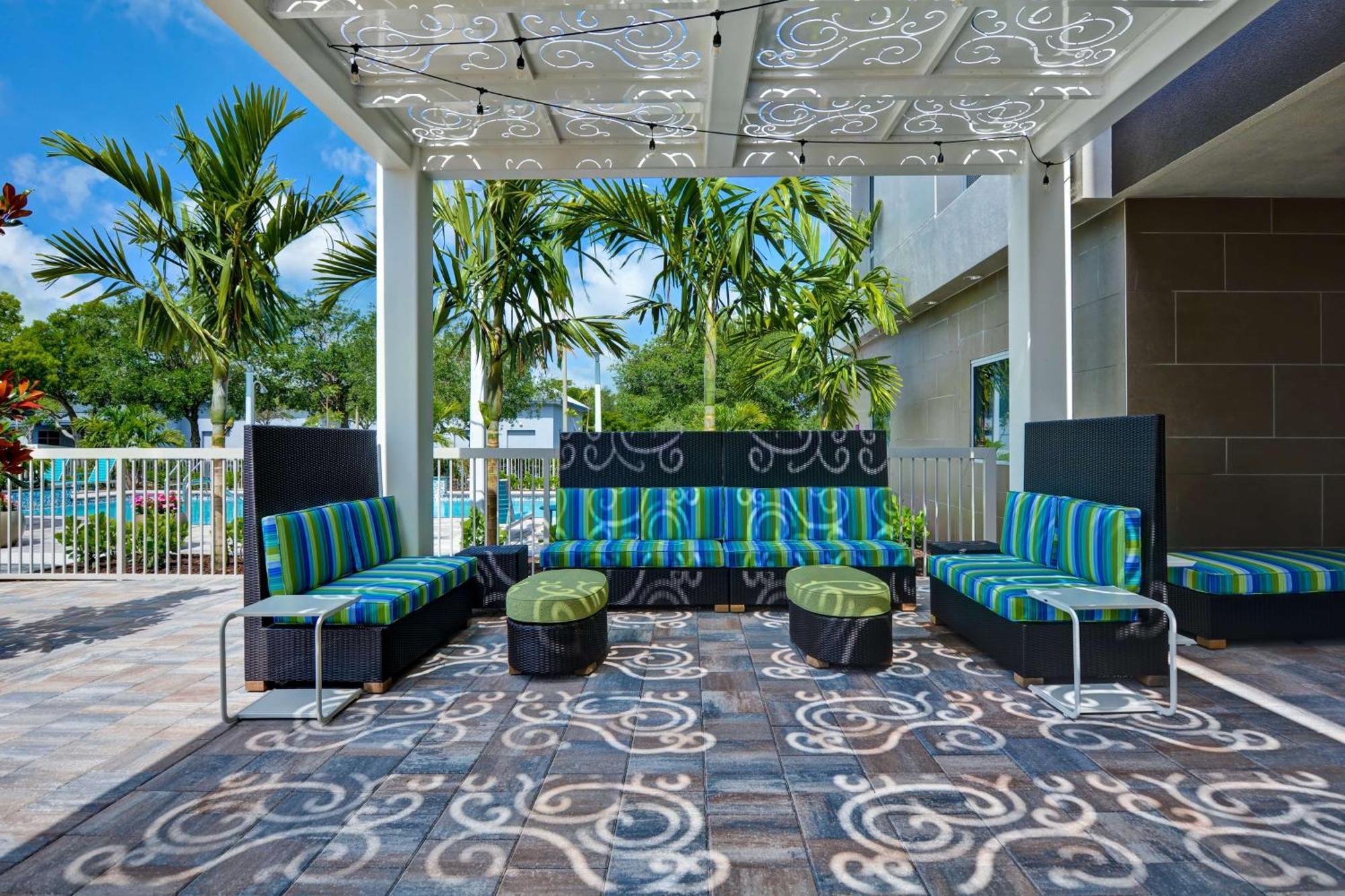 Home2 Suites By Hilton Naples I-75 Pine Ridge Road מראה חיצוני תמונה